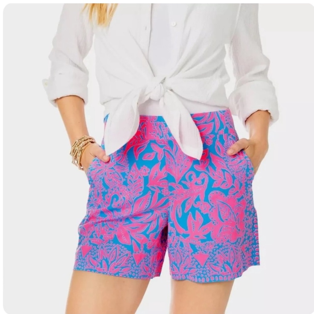 Lilly Pulitzer Neilah Short 5” Aura Pink Leaf an Impression, XL